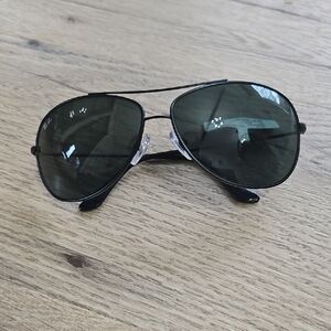 Ray-Ban Aviator Sunglasses Black Frame NWT Classic Pilot Style